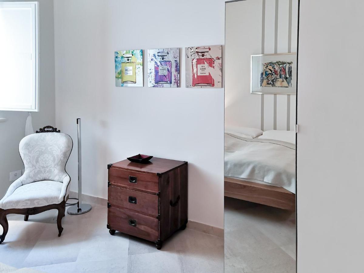 Palazzo Charlie Bed & Breakfast Lecce Luaran gambar